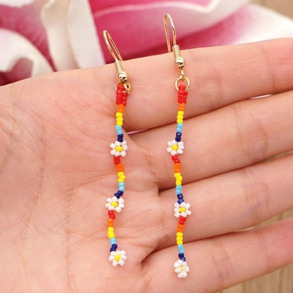 marie and lux Jewelry - 5 for $25 Daisy Flower Drop Earrings